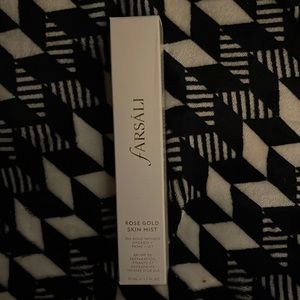 Farsali Rose Gold Skin Mist Brand New With Box